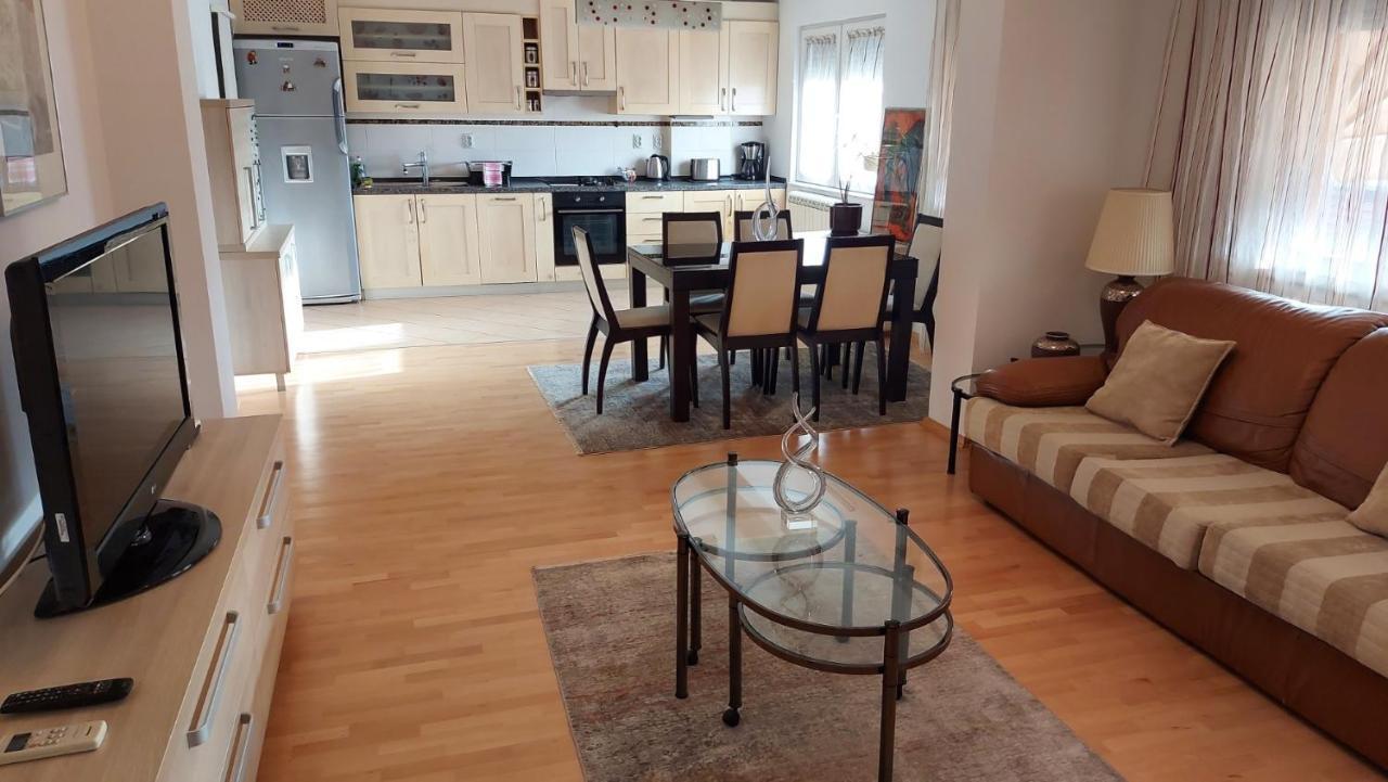 Exclusive Apartments Скопие Екстериор снимка