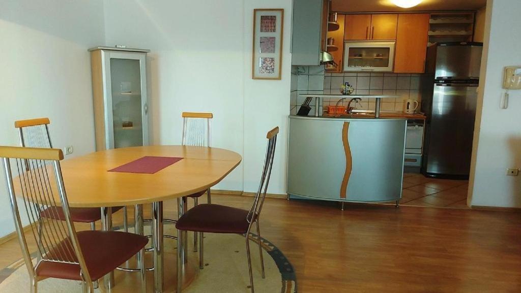 Exclusive Apartments Скопие Екстериор снимка