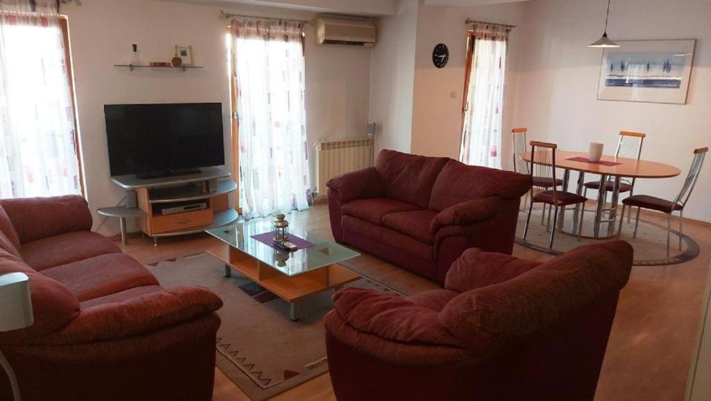 Exclusive Apartments Скопие Екстериор снимка